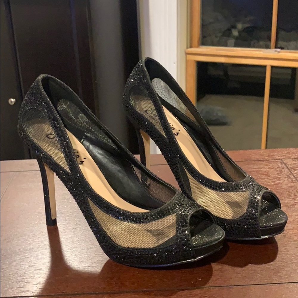 NWT Black heels